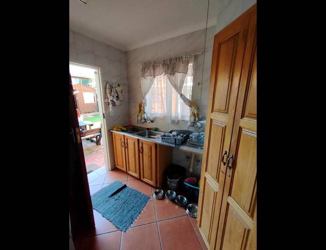 4 BEDROOM PROPERTY TO RENT IN ROOIHUISKRAAL NORTH